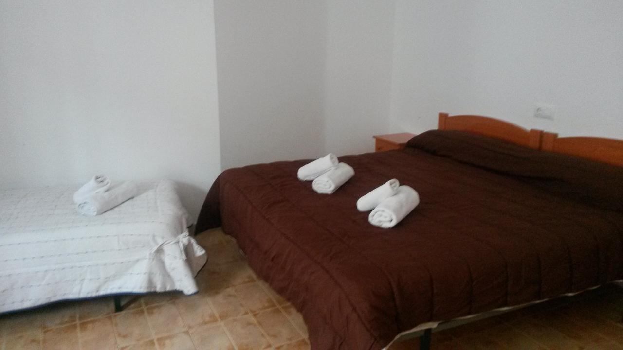 Hostal Virgen Del Pilar Baza Exterior foto