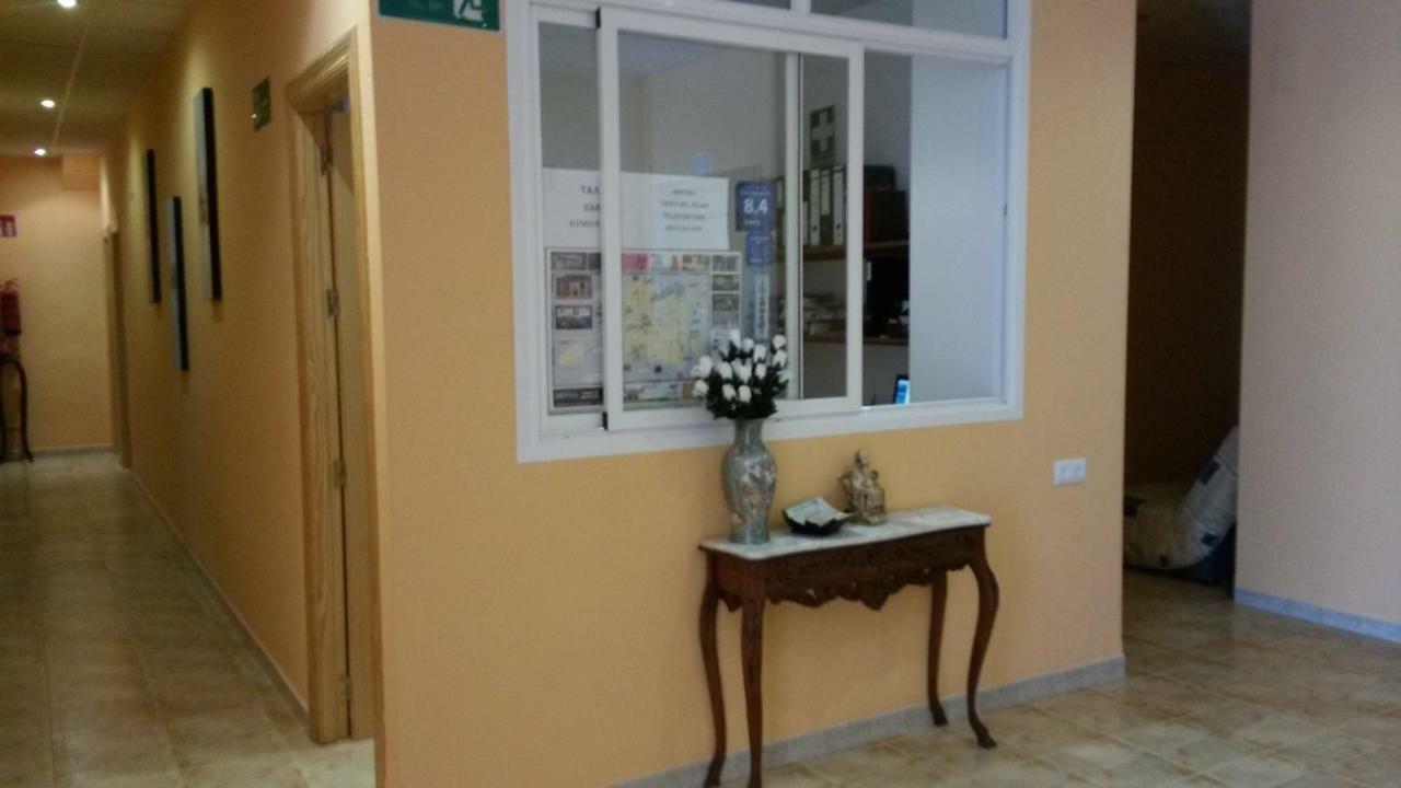Hostal Virgen Del Pilar Baza Exterior foto
